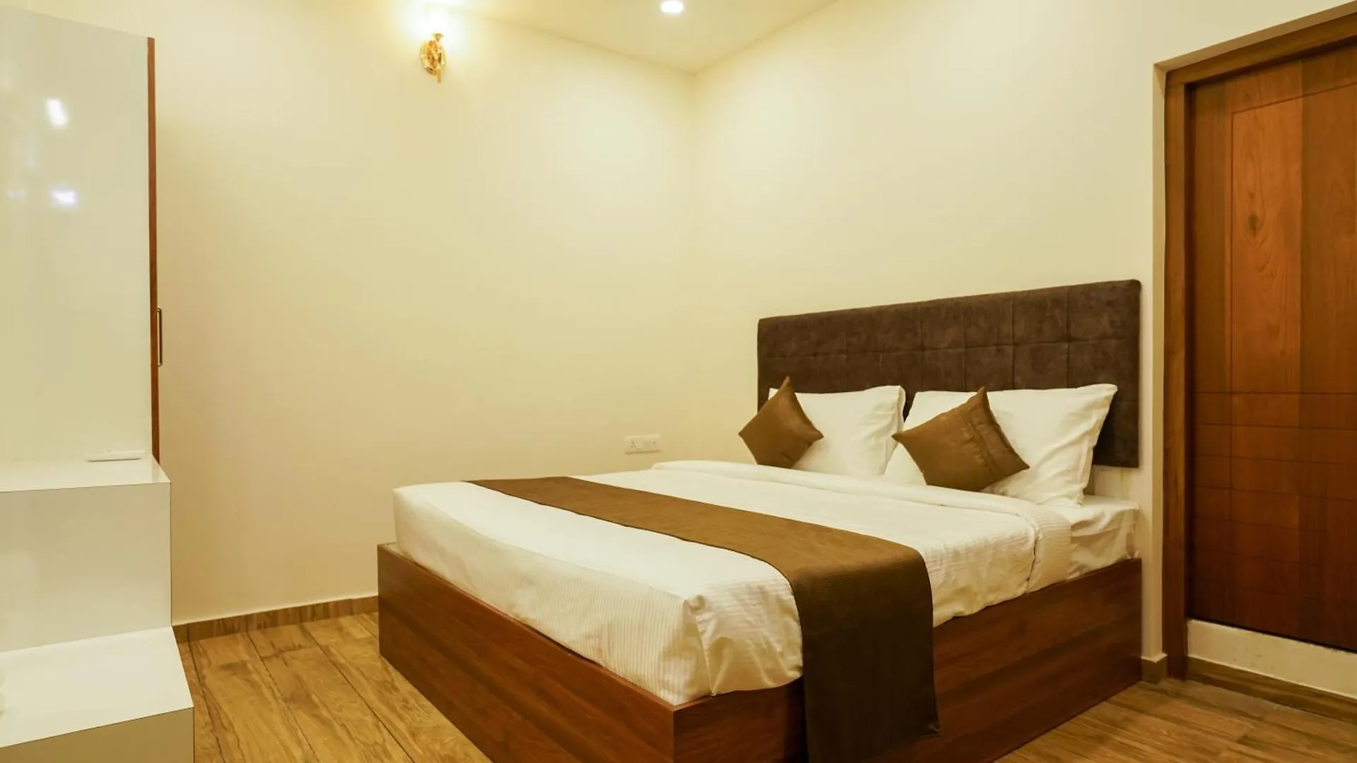 Grand Apartments Kottakkal 0*,