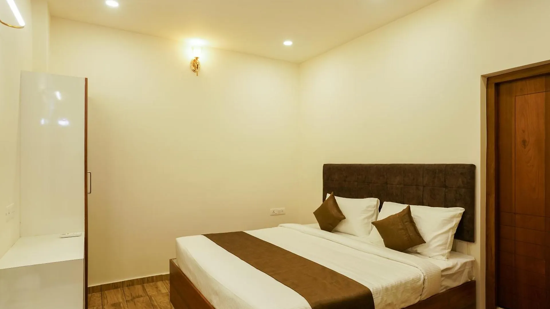 كوتاكال Grand Apartments
